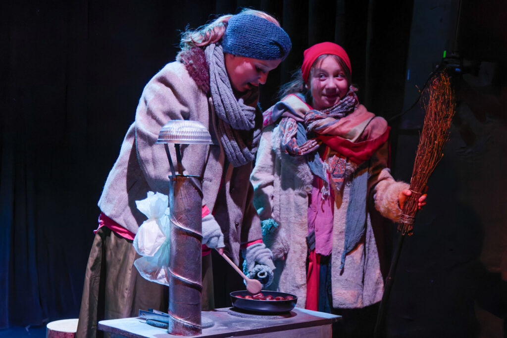 121 - _Q245445_DPL_9.2_LR_3000