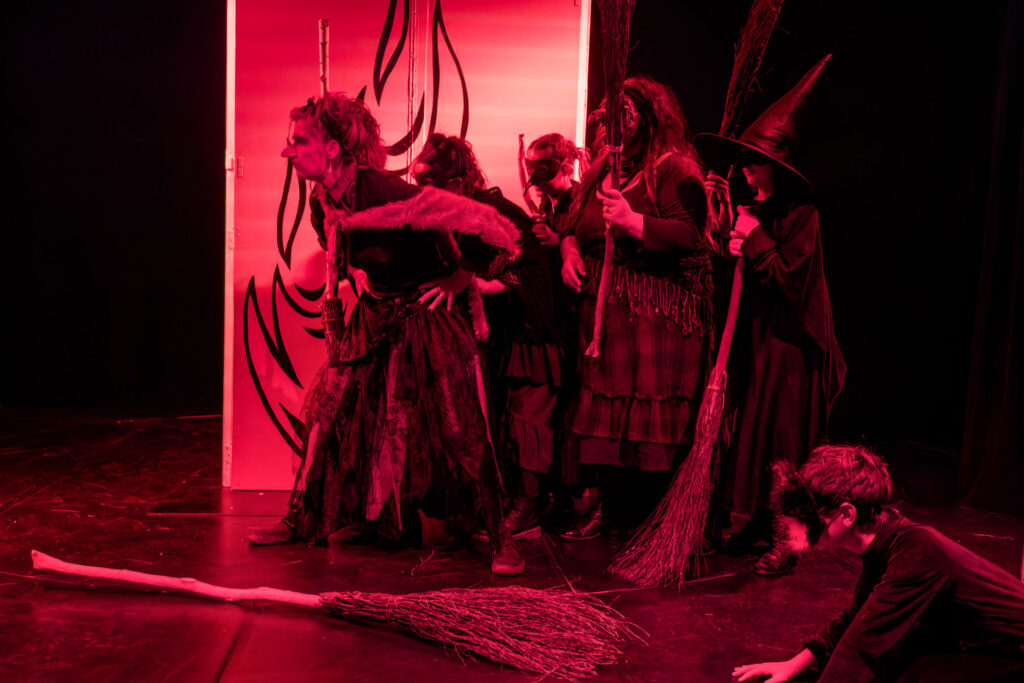 25 - _Q245131_DPL_9.2_LR_3000